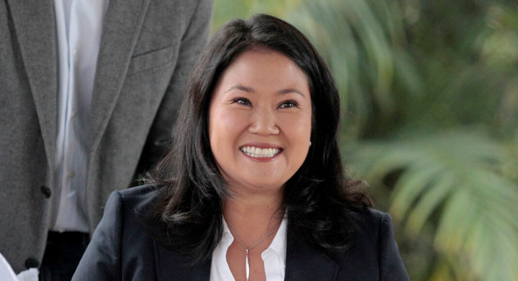 Keiko declara que el presidente debe dejar el cargo