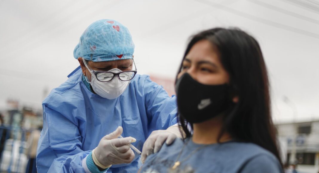 tercera dosis para mayores de 18