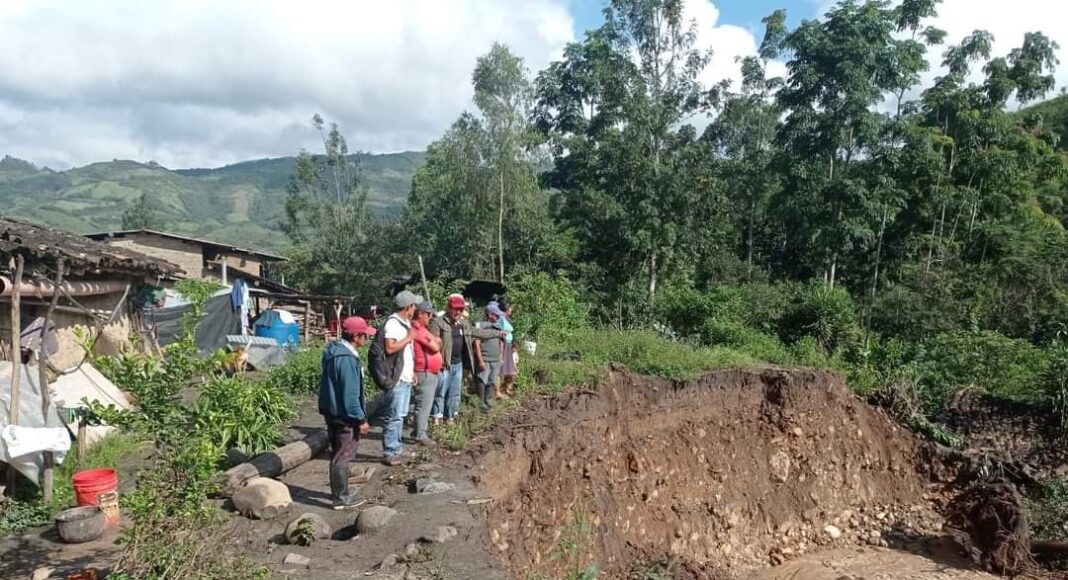 rescatan cuerpo de menor arrastrada por huaico en Sícchez