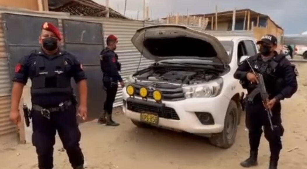 RECUPERAN CAMIONETA ROBADA