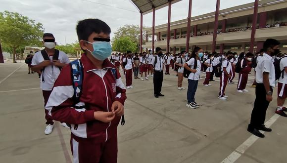 alumnos clases presenciales y semipresenciales