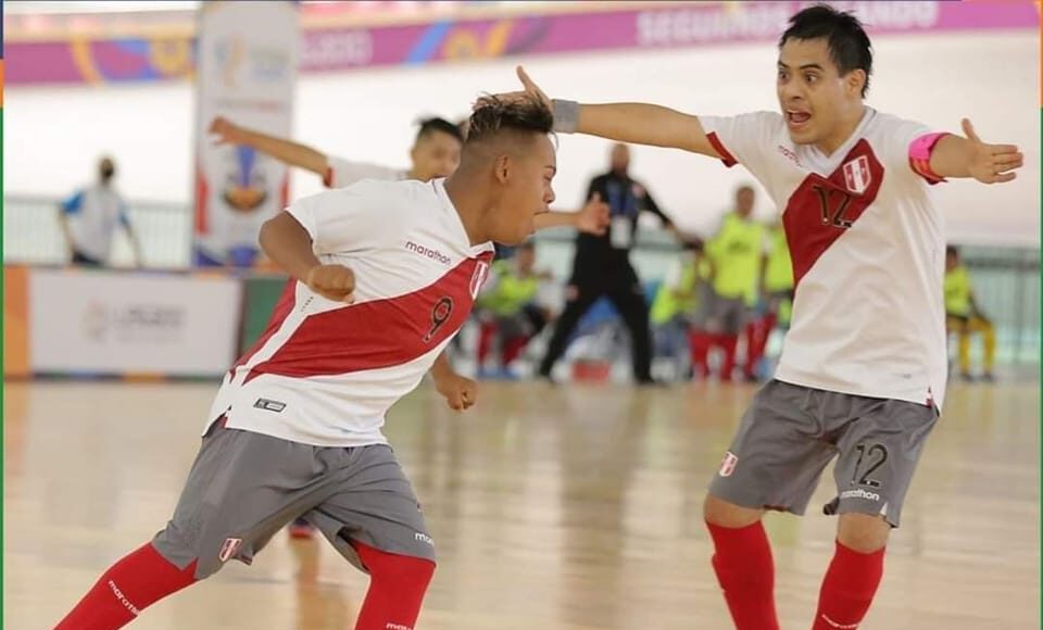 perú vence a argentina mundial futsal down
