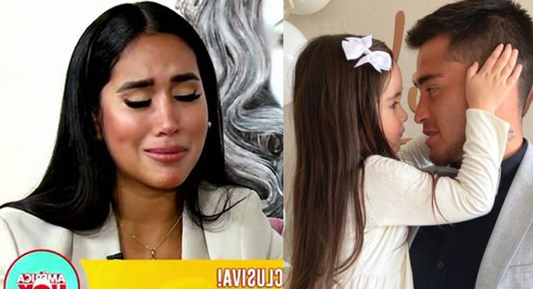 MELISSA PAREDES Y GATO