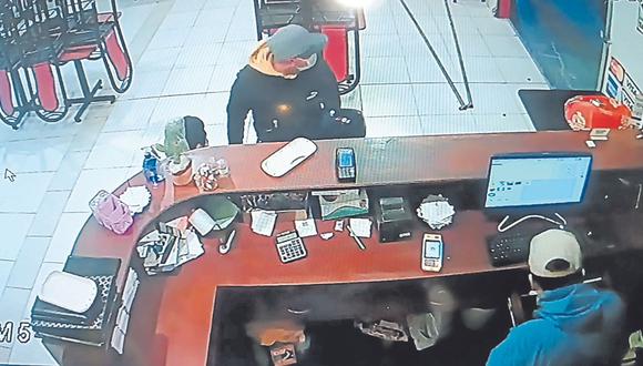 delincuentes roban en beef house
