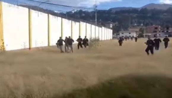 reos escapan de penal durante partido