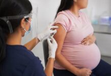 Vacuna contra el VSR protegerá a bebés desde el embarazo NUEVA VACUNA MINSA PROTECCIÓN DESDE EL EMBARAZO Contra la neumonía y bronquiolitis