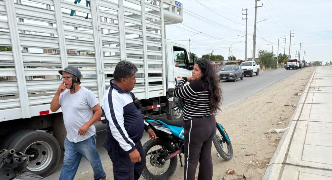 serenazgo-piura-auxilia-motociclista-avenida-universitaria.jpg