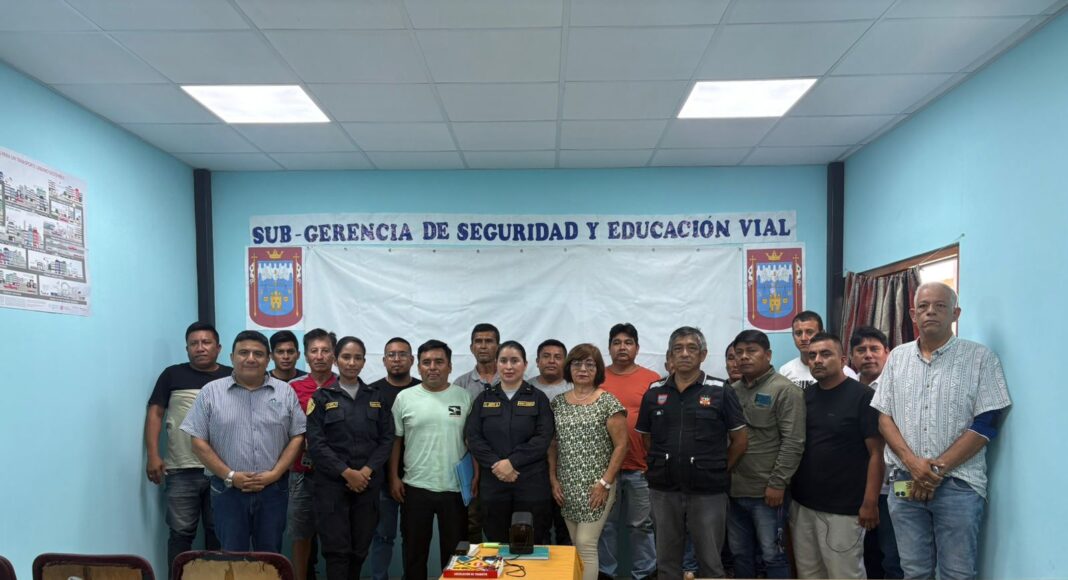 municipalidad-piura-policia-capacitan-conductores-seguridad-vial.jpg