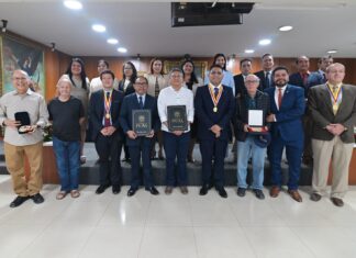 Municipalidad reconoce trayectoria de I.E.P. San Ignacio de Loyola